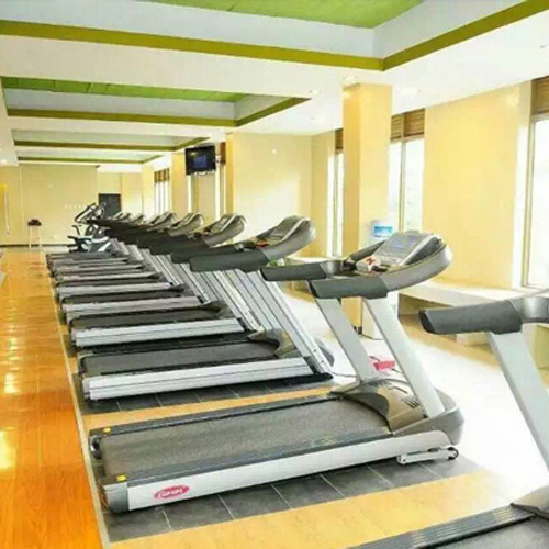 雅純化妝品公司健身房