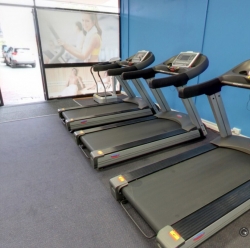 鄭州技術學院健身房