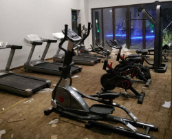 湖南永州寧遠碧桂園鳳凰酒店健身房案例 泡芙视频免费观看网酒店健身房器材批發