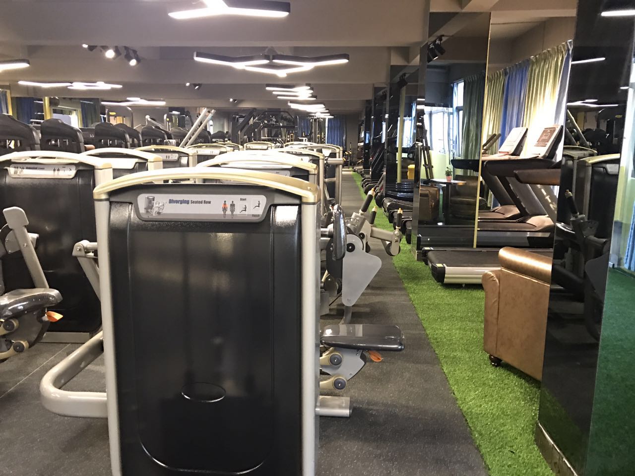 室內健身器材