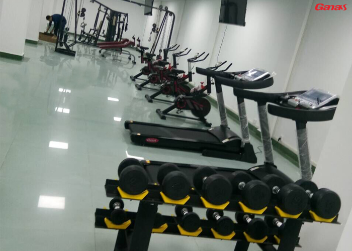 泡芙短视频污黄APP网站下载單位健身房 泡芙短视频污黄APP网站下载單位健身房