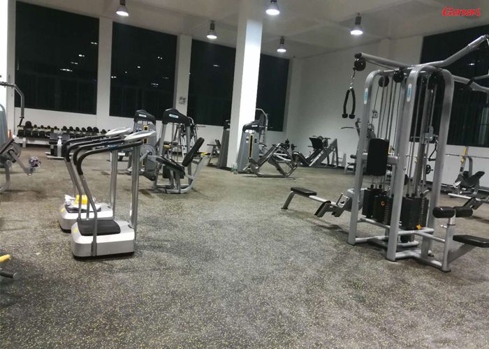 中山市實驗中學健身房案例 采購學校健身器械就找廣州泡芙视频免费观看网