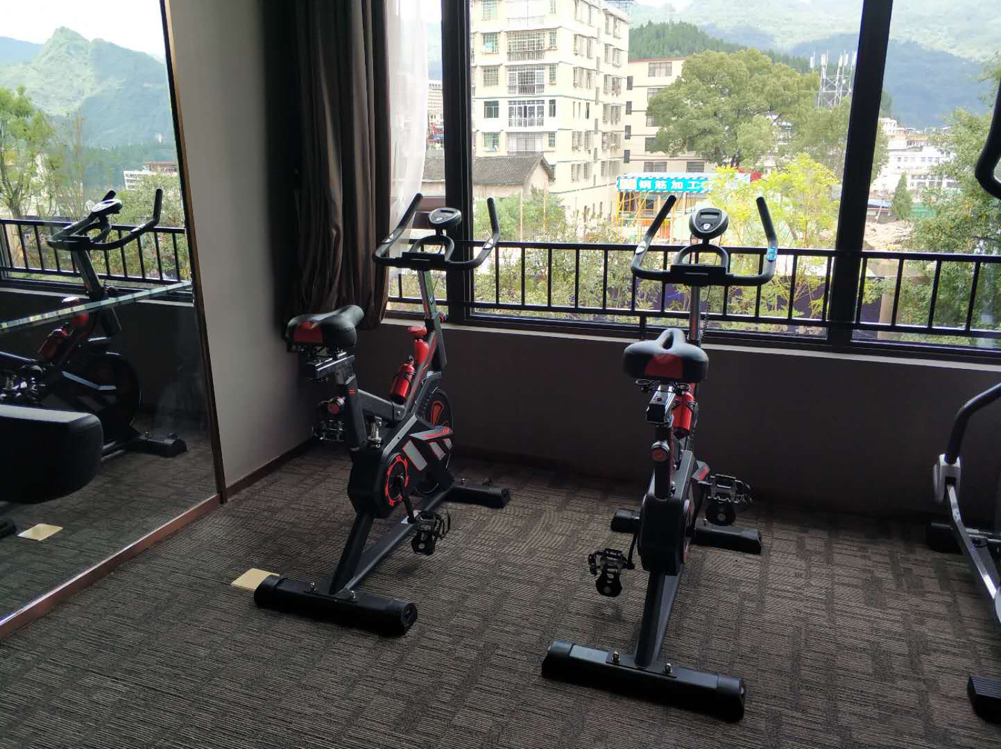 碧桂園山東日照嵐山健身房案例 泡芙视频免费观看网健身器材供應商