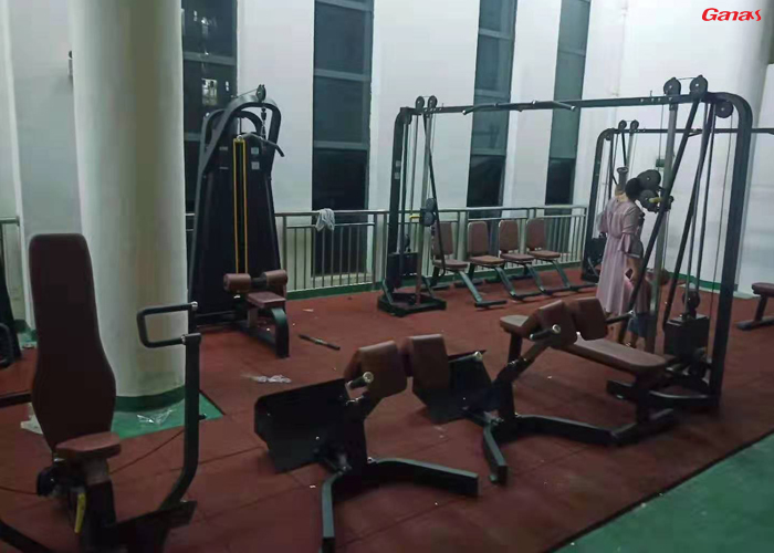 廣東省茂名幼兒師範專科學校健身房