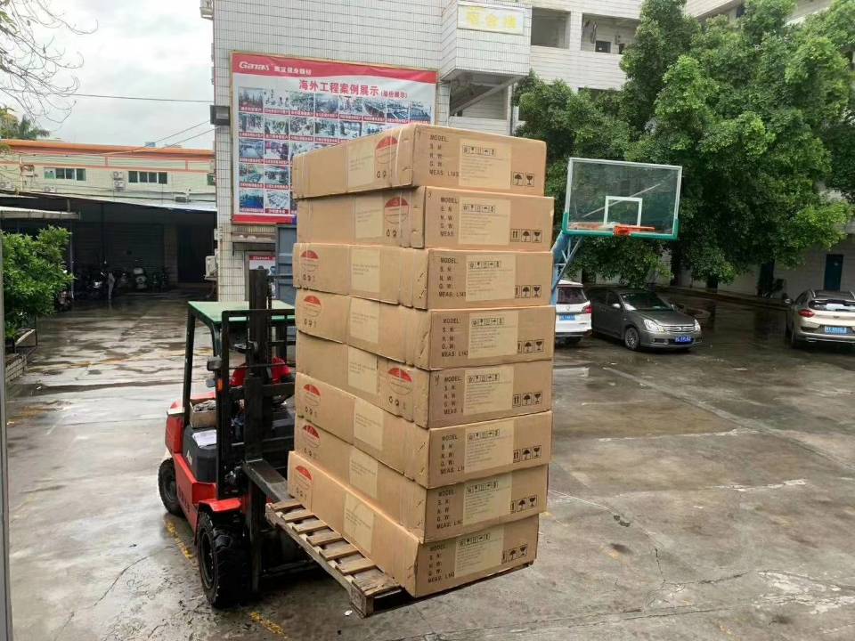 泡芙视频免费观看网健身器材發貨