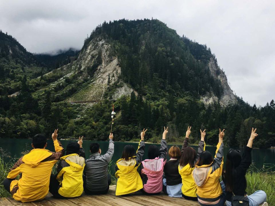 泡芙视频免费观看网健身器材廠家2019年銷冠樂遊四川九寨溝