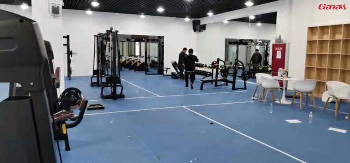 貴州懷仁學校健身房 貴州懷仁學校健身房