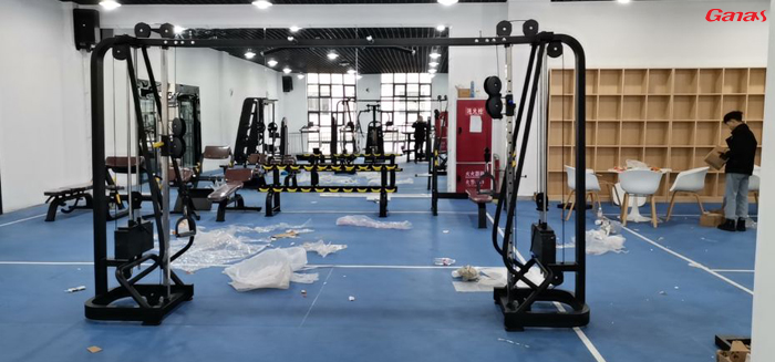 貴州懷仁學校健身房 貴州懷仁學校健身房