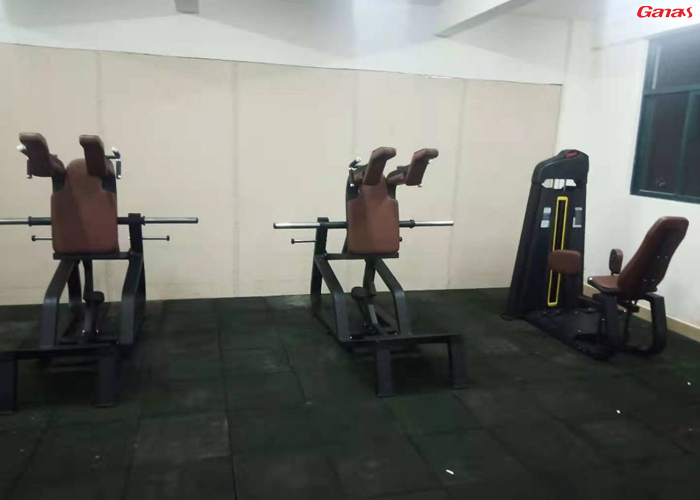 中山市實驗中學校健身房 中山市實驗中學校健身房