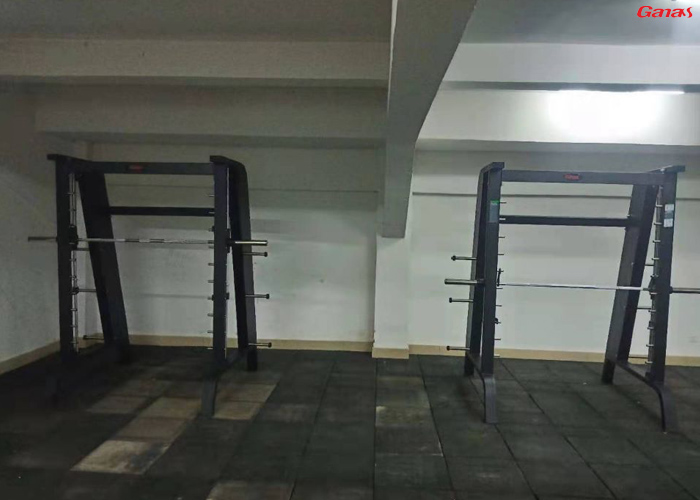 中山市實驗中學校健身房 中山市實驗中學校健身房