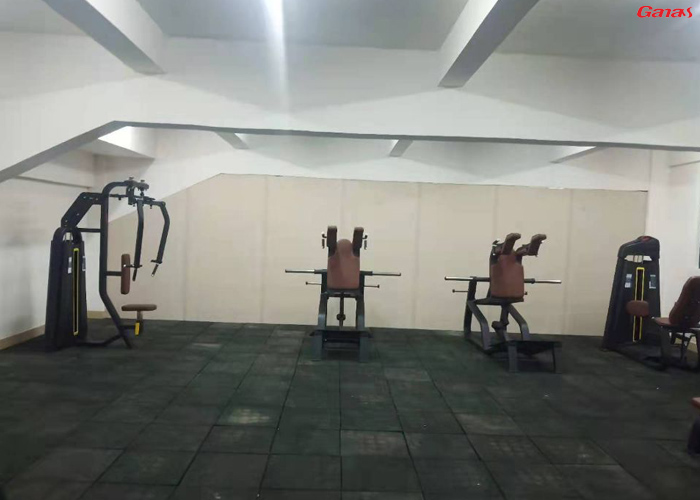 中山市實驗中學校健身房 中山市實驗中學校健身房