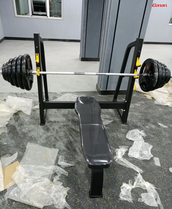 電業局幹休所健身房