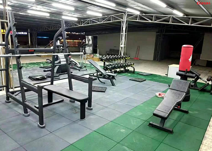 泡芙短视频污黄APP网站下载單位健身房器材