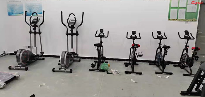 青海省海東市平安區高鐵新區中學健身房