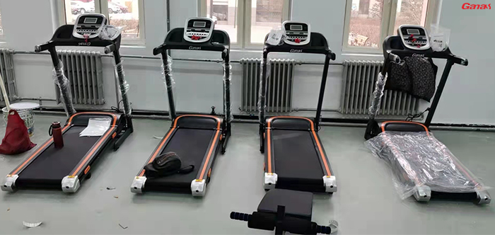 青海省海東市平安區高鐵新區中學健身房